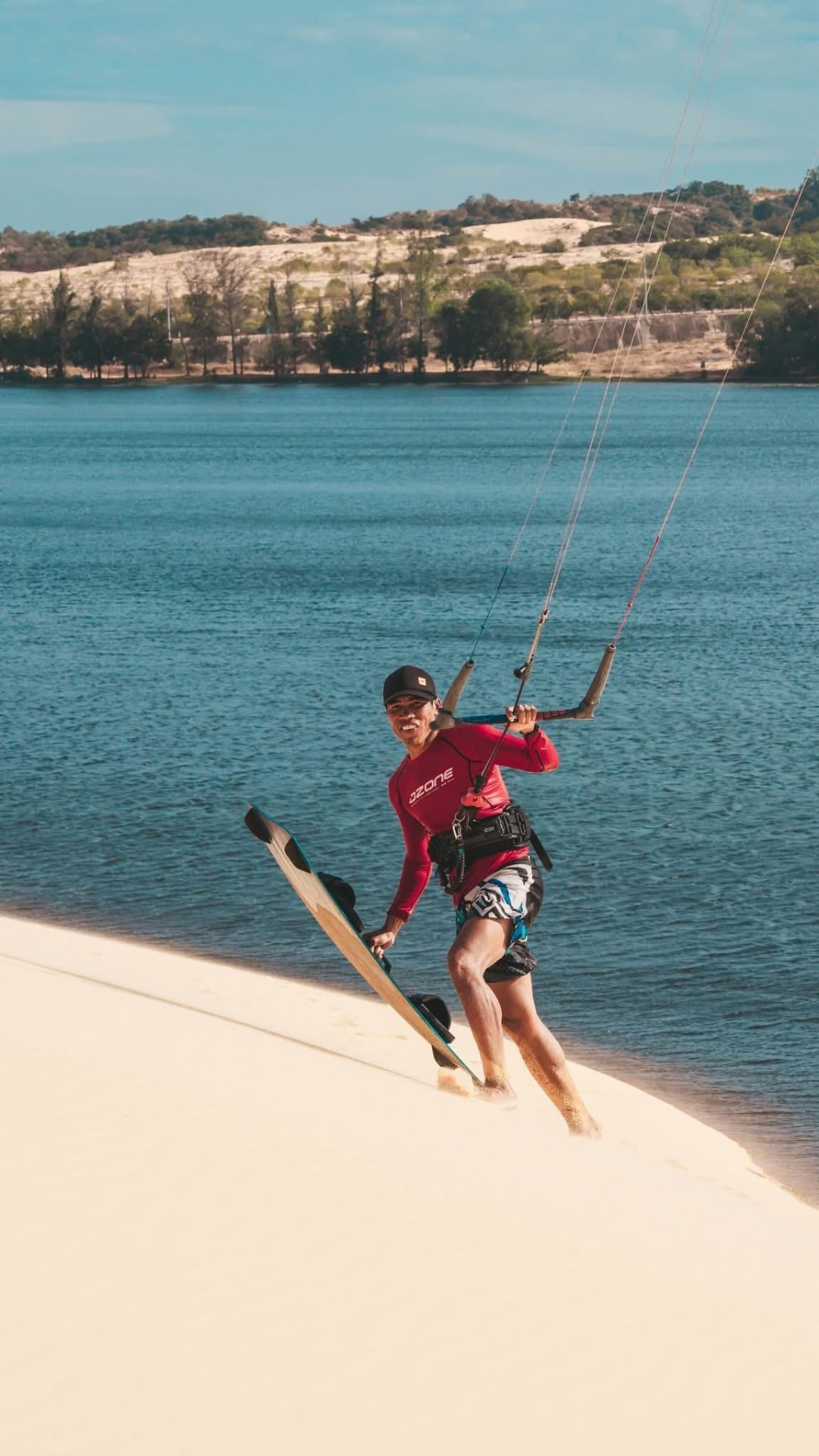 Kitesurfing at the white sand dunes lake near Mui Ne